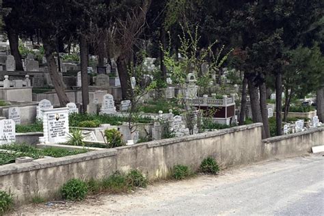 firuzköy mezarlığı